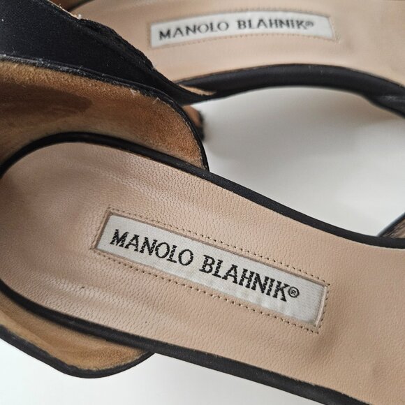 Manolo Blahnik Black D'Orsay Pumps - Picture 5 of 11